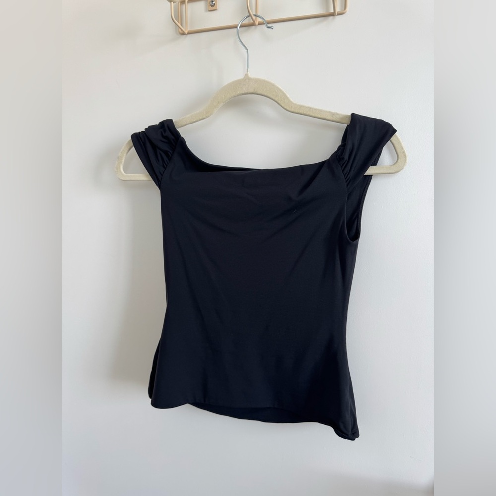 ❌SOLD❌ Aritzia Original Contour Ravish Top black size small - Picture 3 of 6